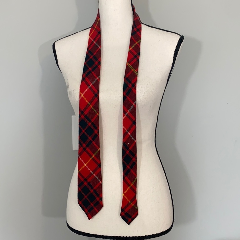 Lochcarron German 100% Wool Plaid Holiday Christmas  Tye